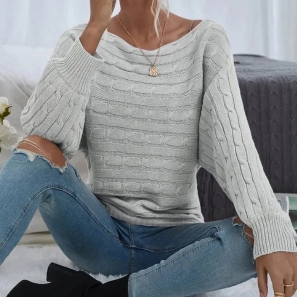 Luxe Cozy Cable Knit Oversized Sweater Top - Picture 7 of 14
